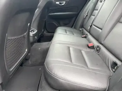 Photo 6 Volvo V60  Cross Country B4 AWD 197ch Pro Geartronic 8