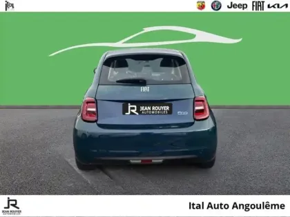 Photo 4 Fiat 500  FIAT E MY22 ICONE BERLINE 42 KWH