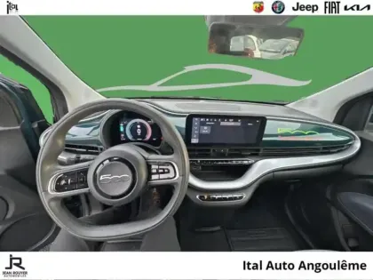 Photo 7 Fiat 500  FIAT E MY22 ICONE BERLINE 42 KWH