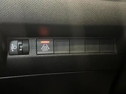 Photo 11 Peugeot 208  e- 156ch Allure