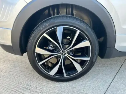 Photo 12 Volkswagen T-cross  1.0 TSI 116ch R-Line Edition DSG7