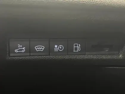 Photo 14 Peugeot 408  PHEV 225ch GT e-EAT8