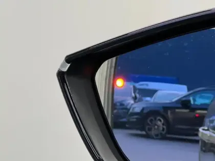 Photo 5 Peugeot 408  PHEV 225ch GT e-EAT8