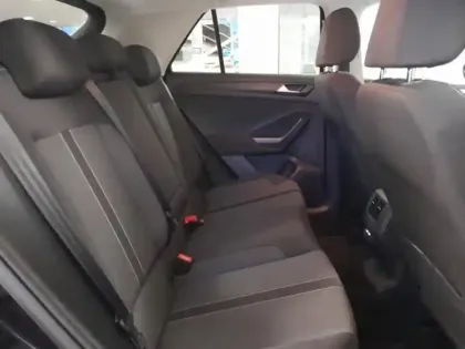 Photo 13 Volkswagen T-roc  1.5 TSI Evo2 150ch VW Edition DSG7