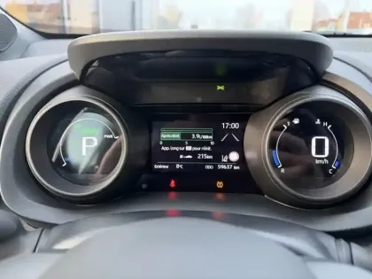 Photo 15 Toyota Yaris Hybride 116h Design