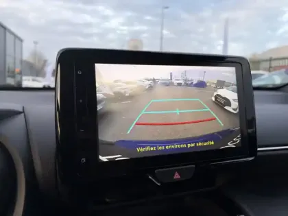 Photo 11 Toyota Yaris Hybride 116h Design