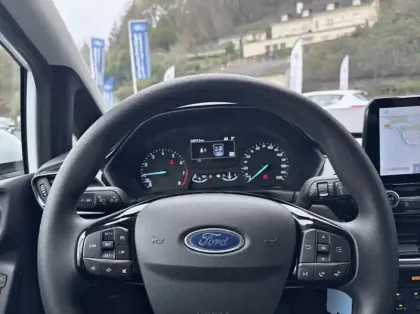 Photo 6 Ford Fiesta 1.1 75ch Connect Business Nav 5p