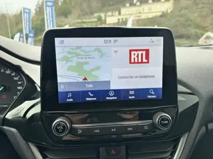 Photo 3 Ford Fiesta 1.1 75ch Connect Business Nav 5p