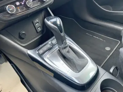 Photo 7 Opel Crossland 1.2 Turbo 130ch Ultimate BVA