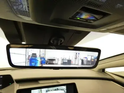 Photo 12 Toyota Prius Hybride Rechargeable 223ch Design TOIT PANOR