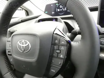 Photo 8 Toyota Prius Hybride Rechargeable 223ch Design TOIT PANOR