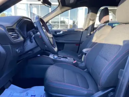 Photo 9 Ford Kuga 2.5 Duratec 190ch FHEV E85 ST-Line BVA