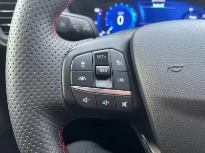 Photo 15 Ford Kuga 2.5 Duratec 190ch FHEV E85 ST-Line Business BVA