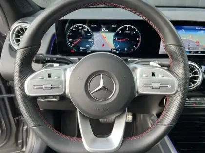 Photo 11 Mercedes GLB 220 d 4MATIC AMG Line
