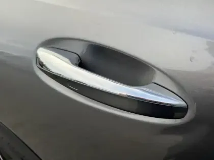 Photo 15 Mercedes GLB 220 d 4MATIC AMG Line