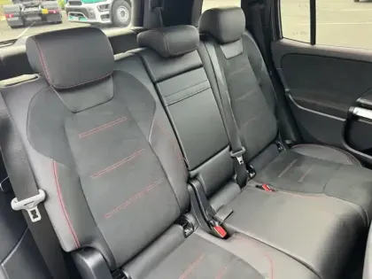 Photo 14 Mercedes GLB 220 d 4MATIC AMG Line