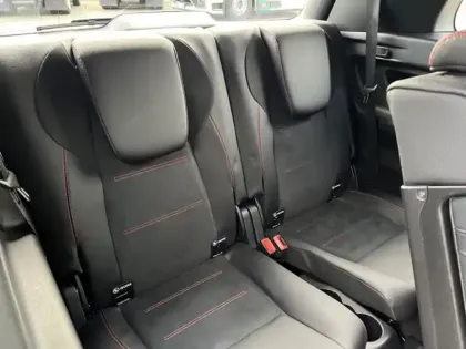 Photo 13 Mercedes GLB 220 d 4MATIC AMG Line