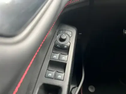 Photo 5 Ford Puma 1.0 EcoBoost Hybrid 125ch ST-Line S&amp;S Powershift