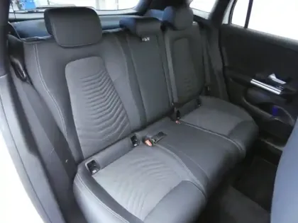 Photo 27 Mercedes GLA Gén. II (H247) Ph2 Progressive Line 5