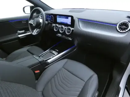 Photo 25 Mercedes GLA Gén. II (H247) Ph2 Progressive Line 5