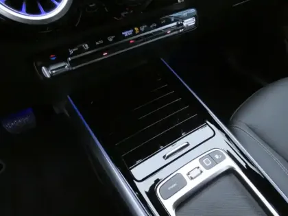 Photo 39 Mercedes GLA Gén. II (H247) Ph2 Progressive Line 5