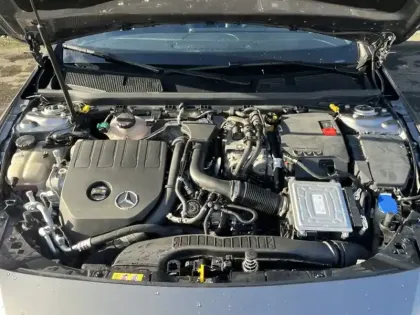 Photo 26 Mercedes CLA Coupé 250 e Business Line