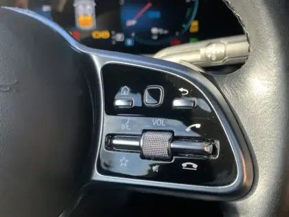 Photo 18 Mercedes CLA Coupé 250 e Business Line