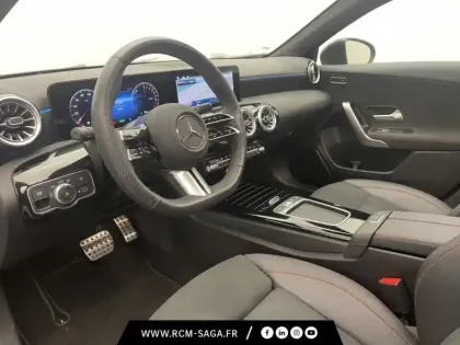 Photo 17 Mercedes Classe A 250 e Hybrid EQ AMG Line