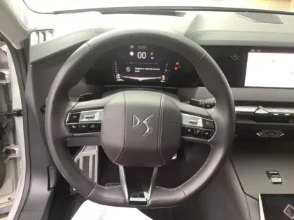 Photo 17 DS DS 4 Nouvelle BlueHDi 130 EAT8 Opera