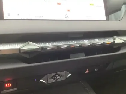 Photo 15 DS DS 4 Nouvelle BlueHDi 130 EAT8 Opera