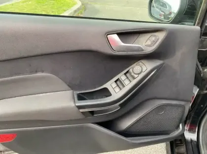 Photo 5 Ford Fiesta 1.0 Flexifuel 95ch ST-Line 5p