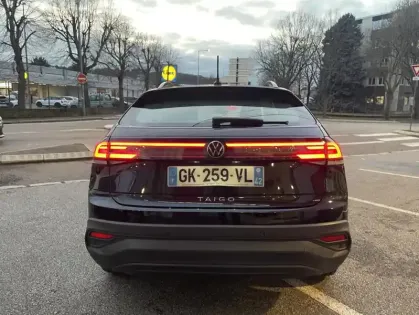 Photo 11 Volkswagen Taigo 1.0 TSI 110 BVM6 LIFE