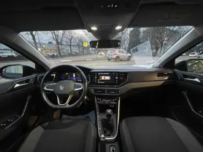 Photo 19 Volkswagen Taigo 1.0 TSI 110 BVM6 LIFE