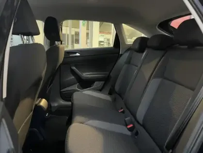 Photo 18 Volkswagen Taigo 1.0 TSI 110 BVM6 LIFE