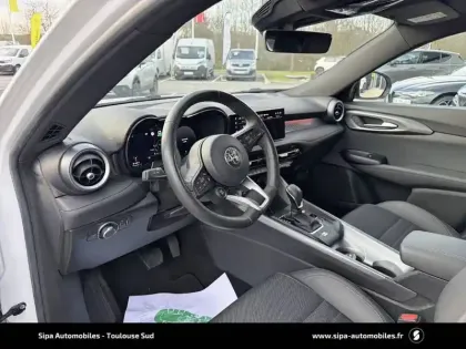 Photo 12 Alfa Romeo Tonale  1.5 Hybrid 130 ch TCT7