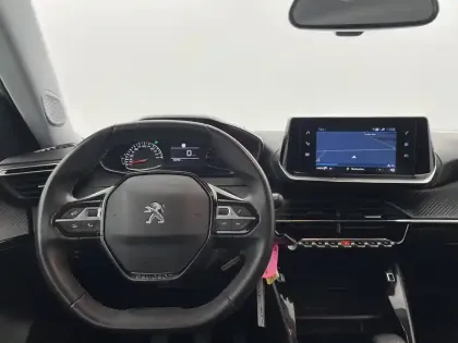 Photo 53 Peugeot 2008  PureTech 100 S&S BVM6