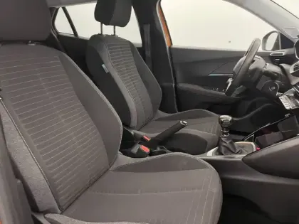 Photo 58 Peugeot 2008  PureTech 100 S&S BVM6