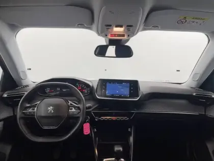 Photo 93 Peugeot 2008  PureTech 100 S&S BVM6