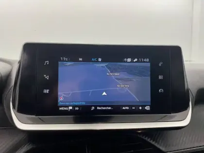 Photo 51 Peugeot 2008  PureTech 100 S&S BVM6