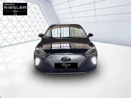 Photo 1 Hyundai Ioniq  Electric 136 ch