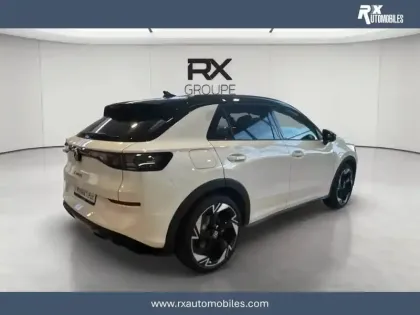 Photo 5 Volkswagen T-roc  1.5 eTSI EVO2 Hybrid 150 ch DSG7