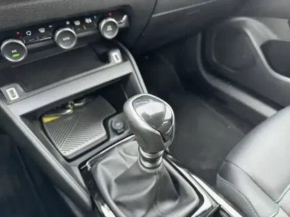 Photo 13 Citroën C4  PureTech 130 S&S BVM6