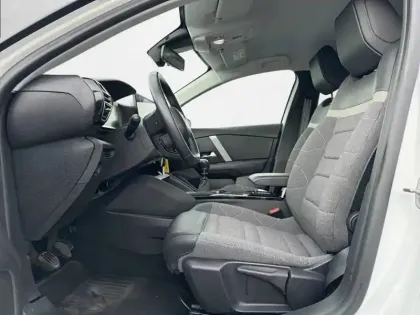 Photo 10 Citroën C4  PureTech 130 S&S BVM6