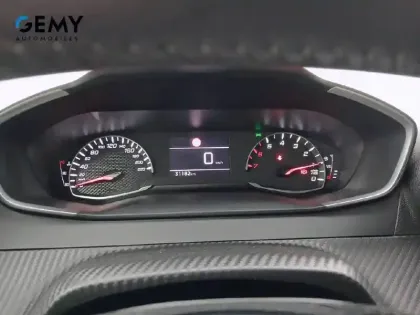 Photo 31 Peugeot 208  PureTech 75 S&S BVM5