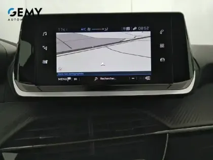 Photo 29 Peugeot 208  PureTech 75 S&S BVM5