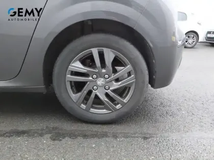 Photo 10 Peugeot 208  PureTech 75 S&S BVM5