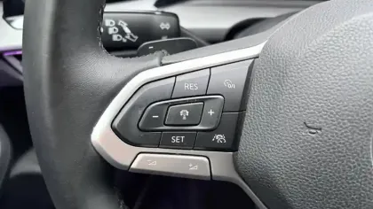 Photo 17 Volkswagen Golf  1.5 eTSI OPF 150 DSG7