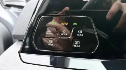 Photo 15 Volkswagen Golf  1.5 eTSI OPF 150 DSG7