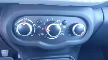 Photo 17 Renault Twingo  III SCe 75 - 20