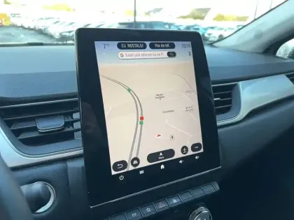 Photo 12 Renault Captur  E-Tech full hybrid 145